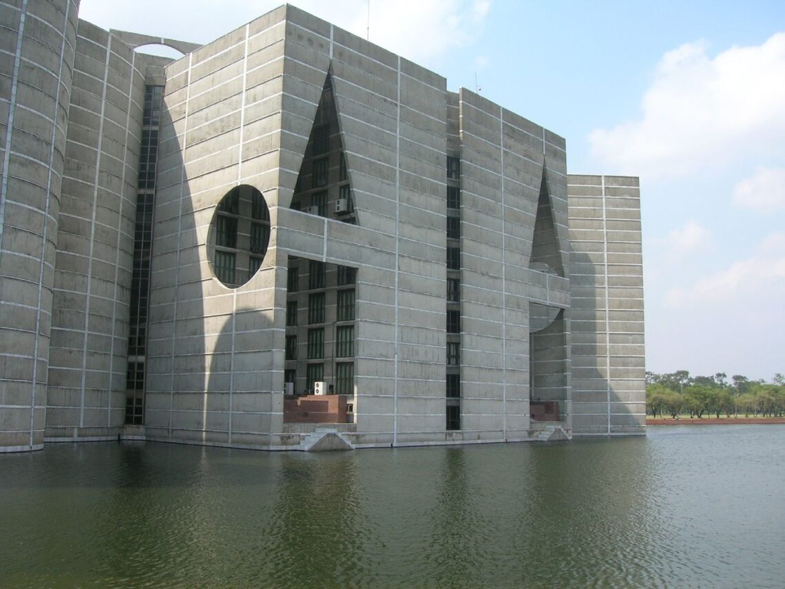 National Assembly Building Of Bangladesh / Louis Kahn | Classics On Architecture Lab 1 National assembly building of bangladesh / louis kahn | classics on architecture lab
