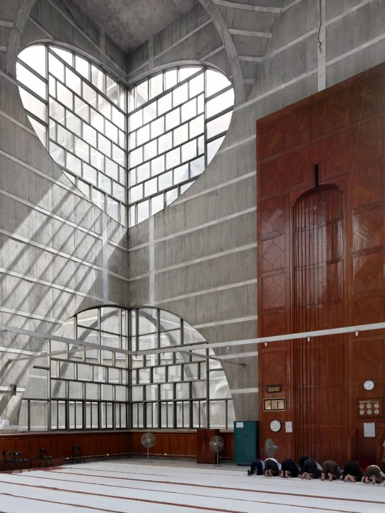 National Assembly Building Of Bangladesh / Louis Kahn | Classics On Architecture Lab 30 National assembly building of bangladesh / louis kahn | classics on architecture lab