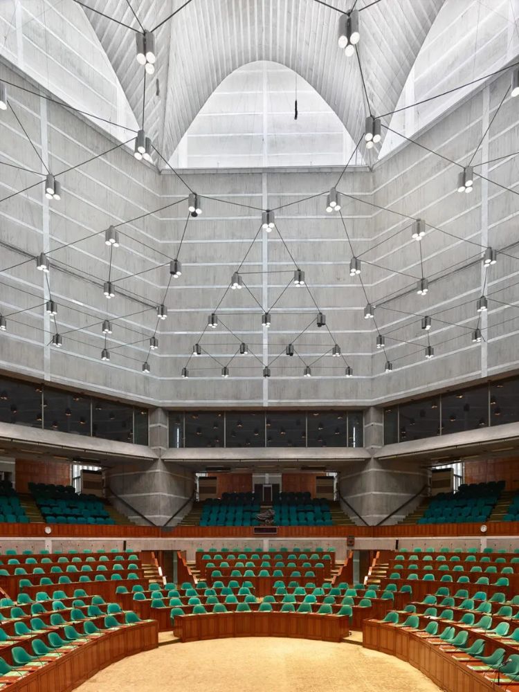 National Assembly Building Of Bangladesh / Louis Kahn | Classics On Architecture Lab 32 National assembly building of bangladesh / louis kahn | classics on architecture lab