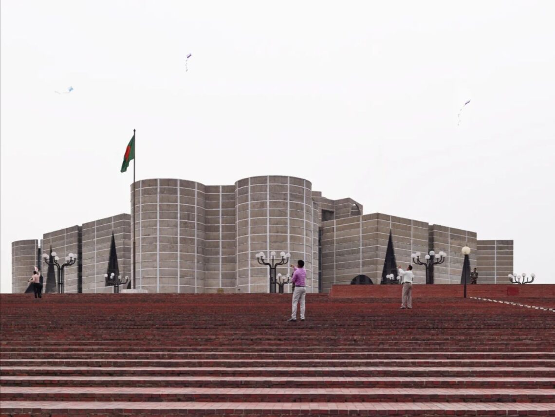National Assembly Building Of Bangladesh / Louis Kahn | Classics On Architecture Lab 34 National assembly building of bangladesh / louis kahn | classics on architecture lab