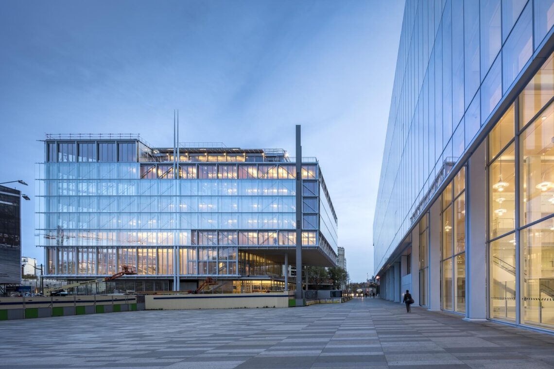 Moda Headquarters / Renzo Piano Building Workshop 24 Moda headquarters of the paris bar association / renzo piano building workshop