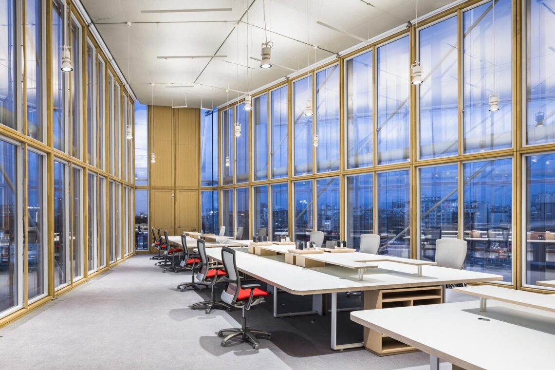 Moda Headquarters / Renzo Piano Building Workshop 14 Moda headquarters of the paris bar association / renzo piano building workshop