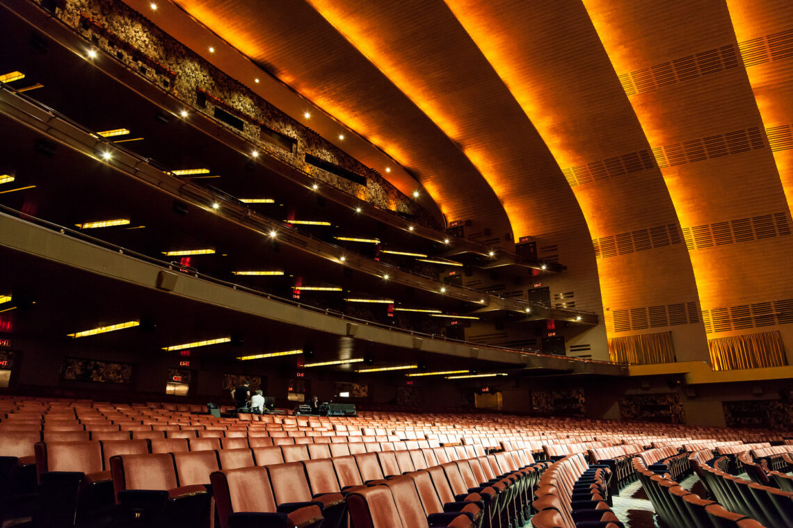 Radio City Music Hall / Edward Durell Stone &Amp; Donald Deskey | Classics On Architecture Lab 5 Radio city music hall / edward durell stone & donald deskey | classics on architecture lab