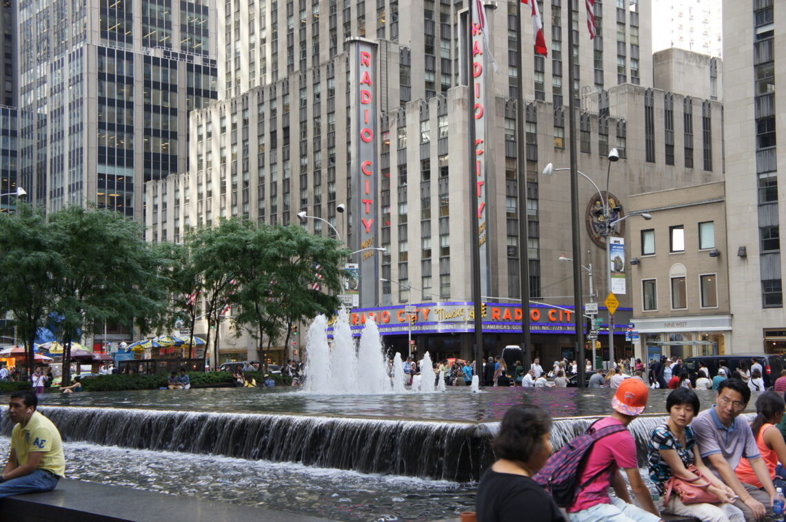 Radio City Music Hall / Edward Durell Stone &Amp; Donald Deskey | Classics On Architecture Lab 17 Radio city music hall / edward durell stone & donald deskey | classics on architecture lab