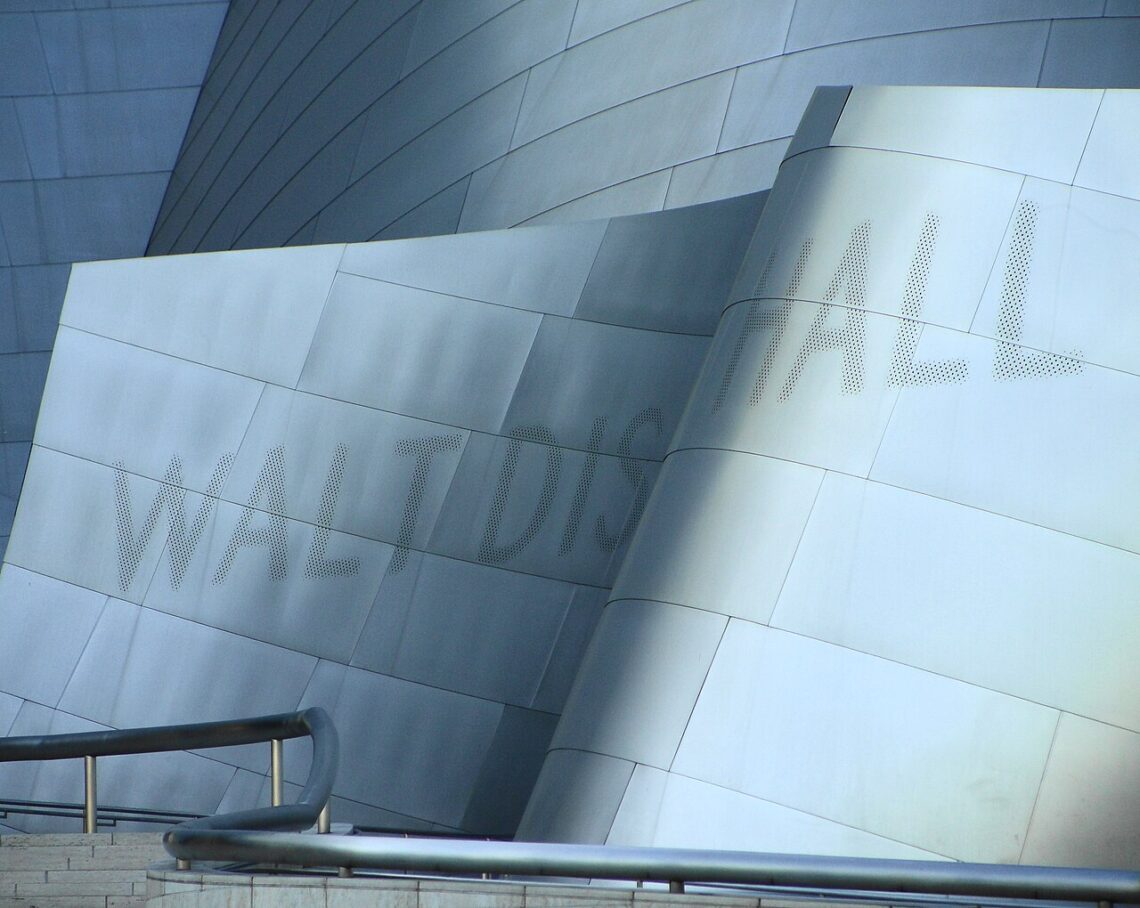 Walt disney concert hall / gehry partners | classics on architecture lab