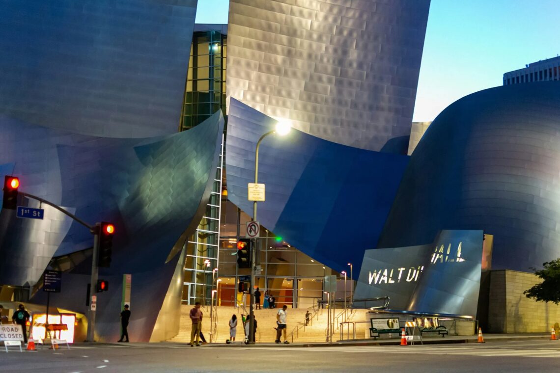 Walt disney concert hall / gehry partners | classics on architecture lab
