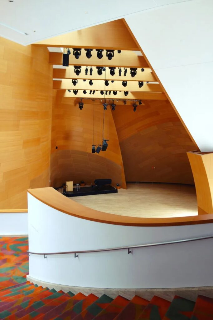 Walt disney concert hall / gehry partners | classics on architecture lab