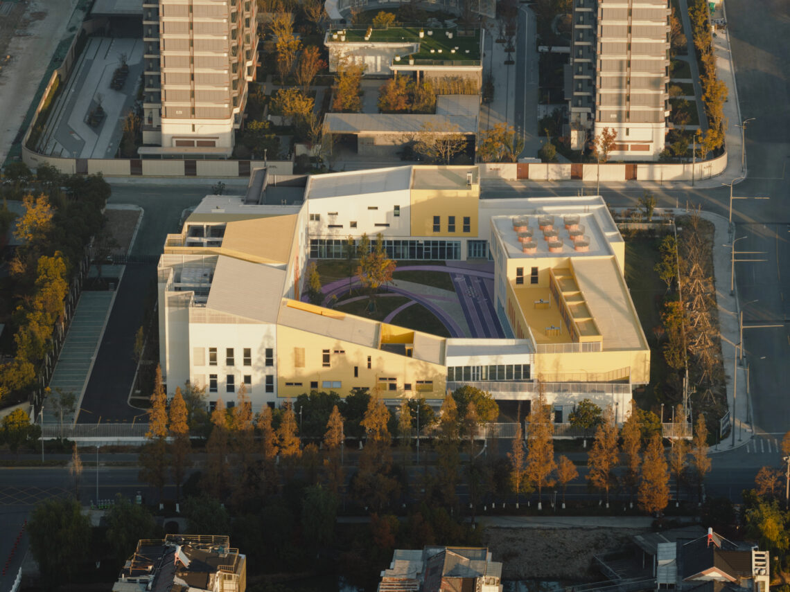 Block Kindergarten / Soba 25 Block kindergarten / soba