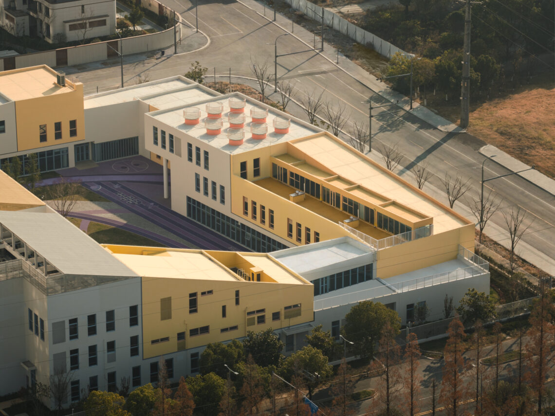 Block Kindergarten / Soba 24 Block kindergarten / soba