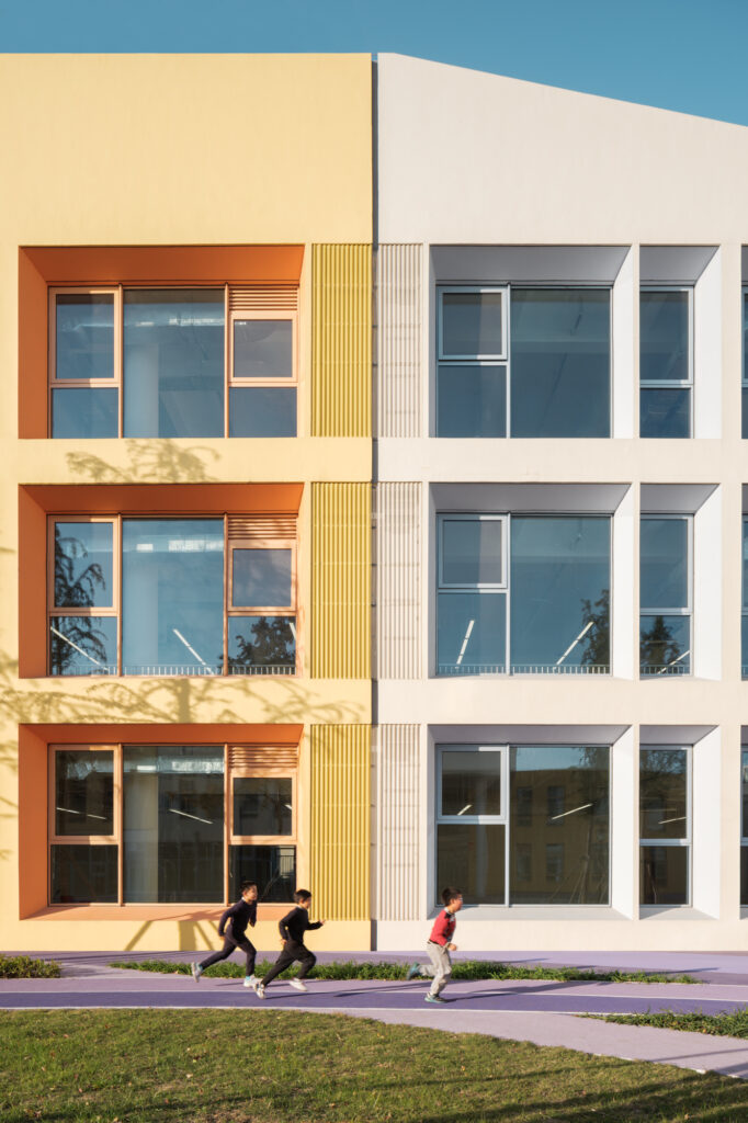 Block Kindergarten / Soba 10 Block kindergarten / soba