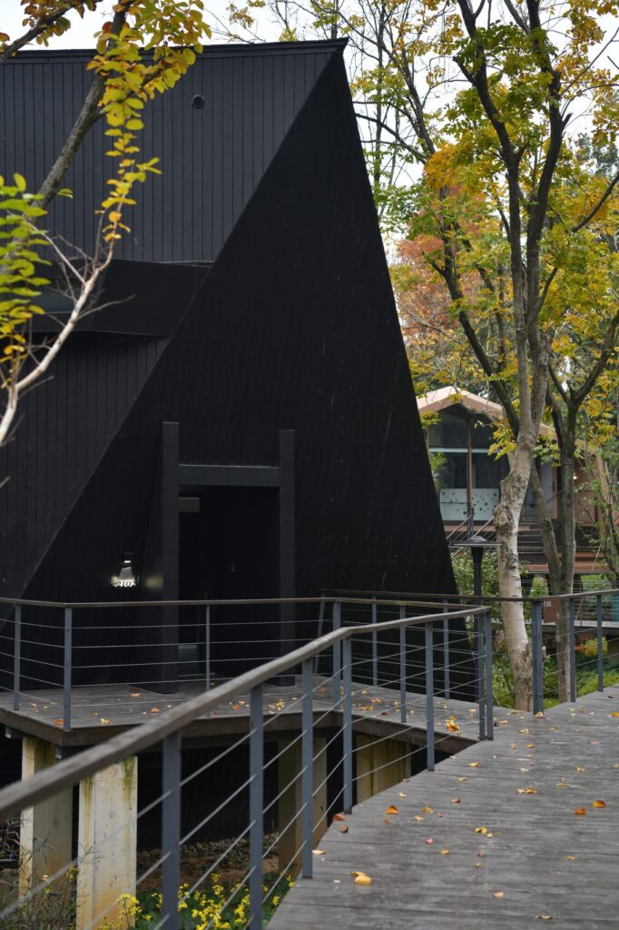 Houses Of Stealth - Tonglu Senbo Resort / Spactrum 21 Houses of stealth (tonglu senbo resort) / spactrum