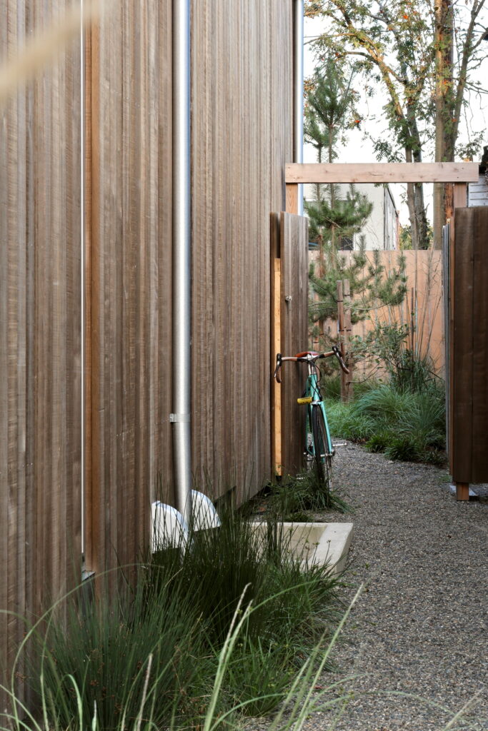 Madison park bungalow / drew shawver architecture + design