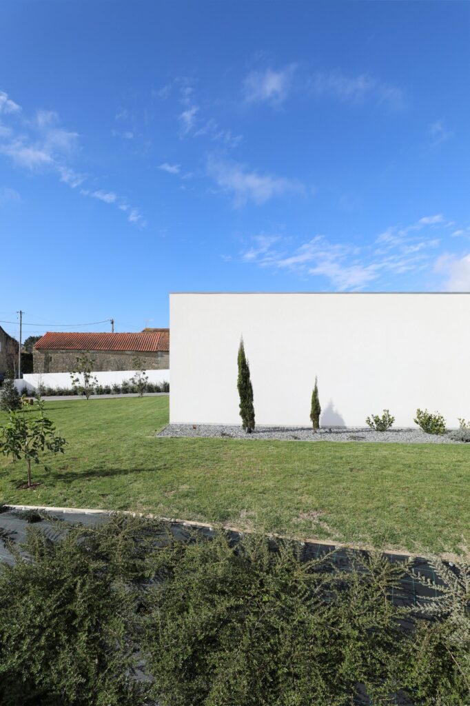 Argivai 4 house / raulino silva architect