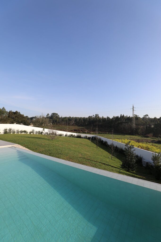 Argivai 4 house / raulino silva architect