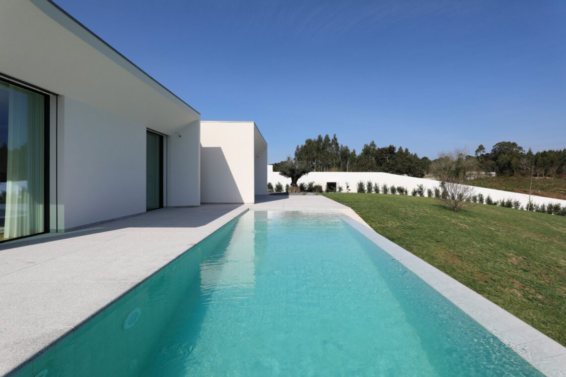 Argivai 4 house / raulino silva architect
