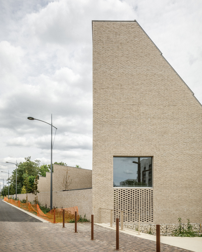 Simone Veil School Complex And Dojo / Badia Berger Architectes 2 Simone veil school complex and dojo / badia berger architectes