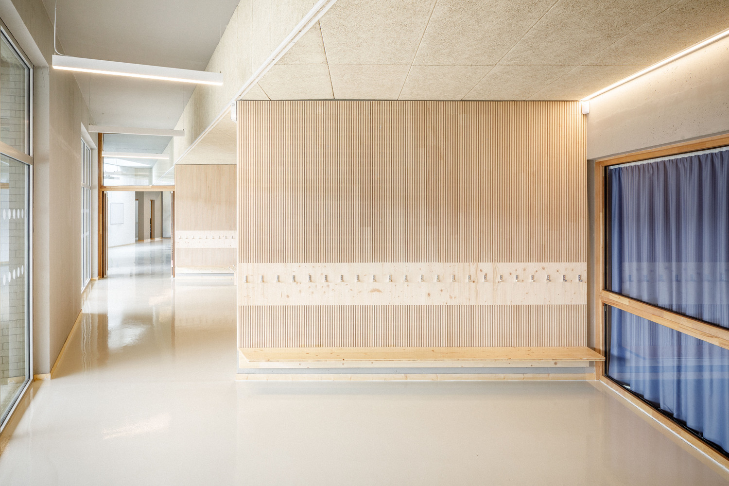 Badia_Berger_Bondoufle2__11H45-Hd-20 Simone veil school complex and dojo / badia berger architectes