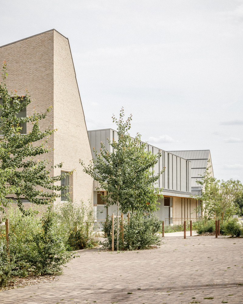 Simone Veil School Complex And Dojo / Badia Berger Architectes 1 Simone veil school complex and dojo / badia berger architectes