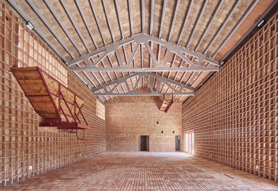 Rehabilitation of the agricultural cooperative for a multipurpose and cultural space in flix / camps felip arquitecturia