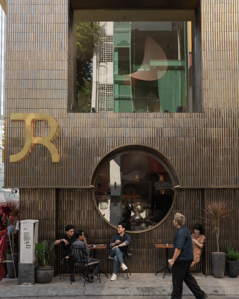 The Running Bean Ben Thanh / Nu Architecture &Amp; Design 4 The running bean ben thanh / nu architecture & design