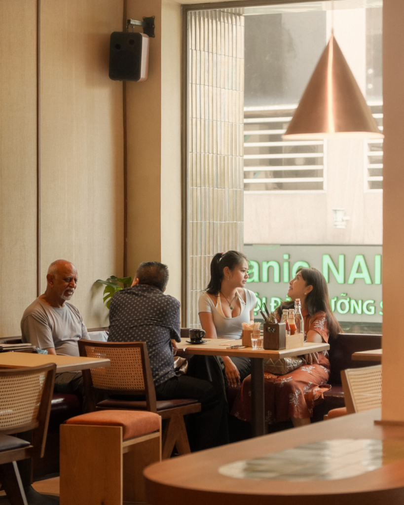 The Running Bean Ben Thanh / Nu Architecture &Amp; Design 7 The running bean ben thanh / nu architecture & design