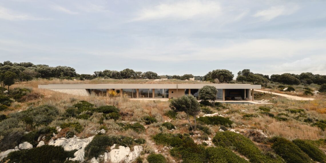 Euthea residence / ateno architecture studio