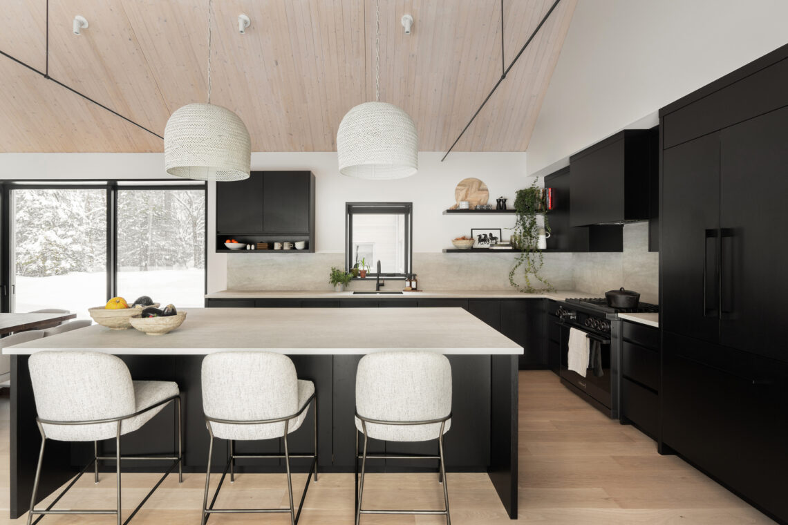 Mountain retreat / opal