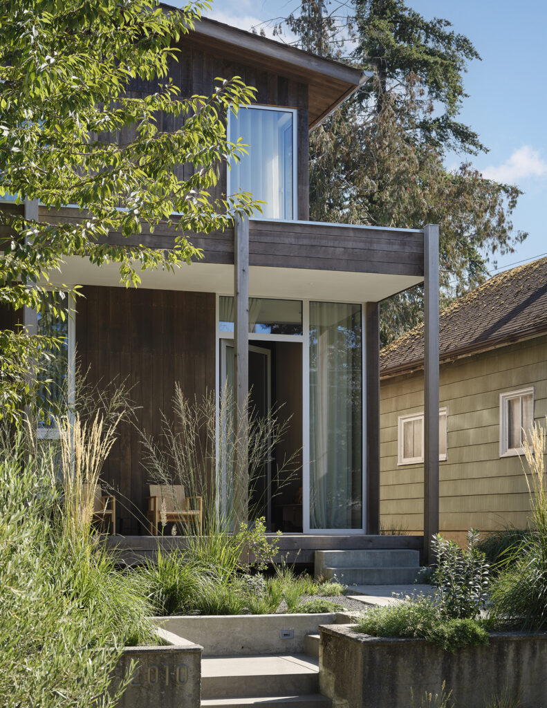 Madison park bungalow / drew shawver architecture + design