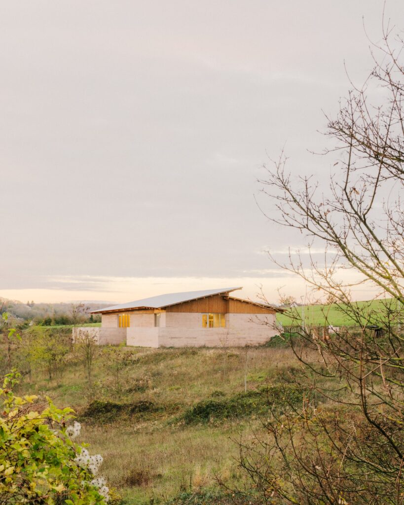 Community hall, beynes / graal