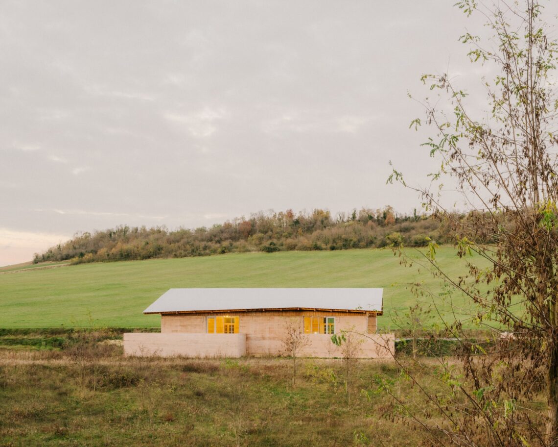Community hall, beynes / graal