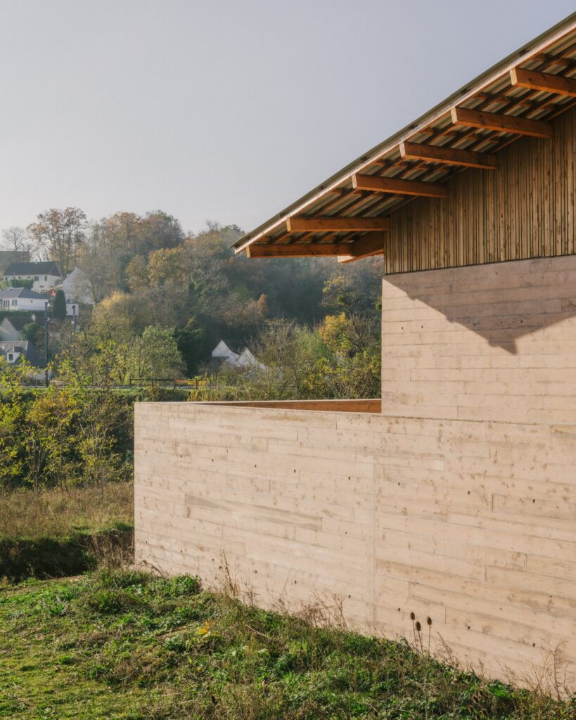Community hall, beynes / graal