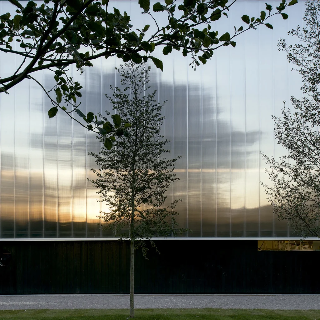 How Solid Polycarbonate Sheets Reshape Energy-Efficient Architecture 7 Garage museum of contemporary art oma office for metropolitan architecture 2