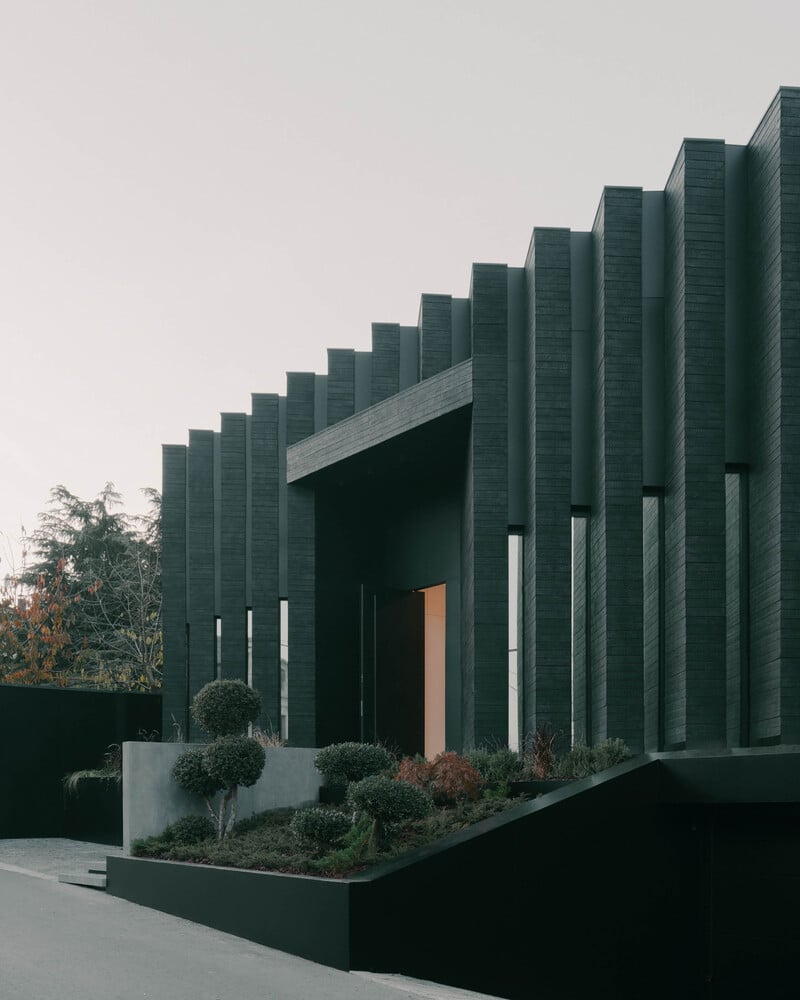 Grigory_Sokolinsky__2_ Inverted house / timm