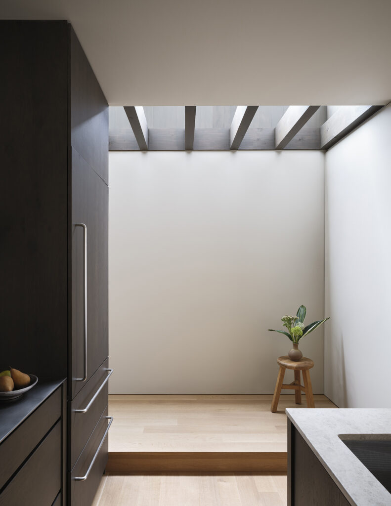 Madison park bungalow / drew shawver architecture + design