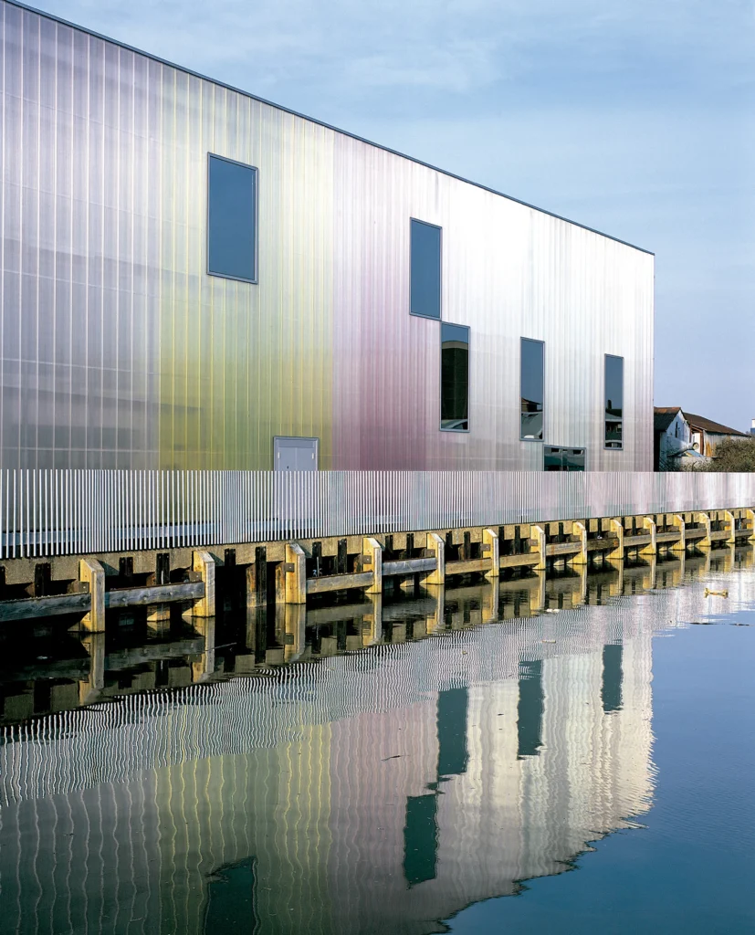 Laban dance centre herzog de meuron — the coloured polycarbonate skin 3