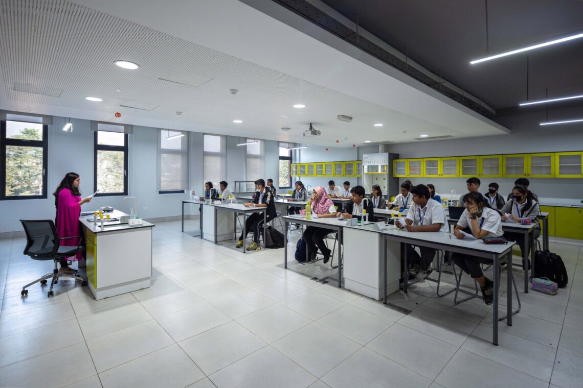 Aga khan academy / feilden clegg bradley studios + shatotto