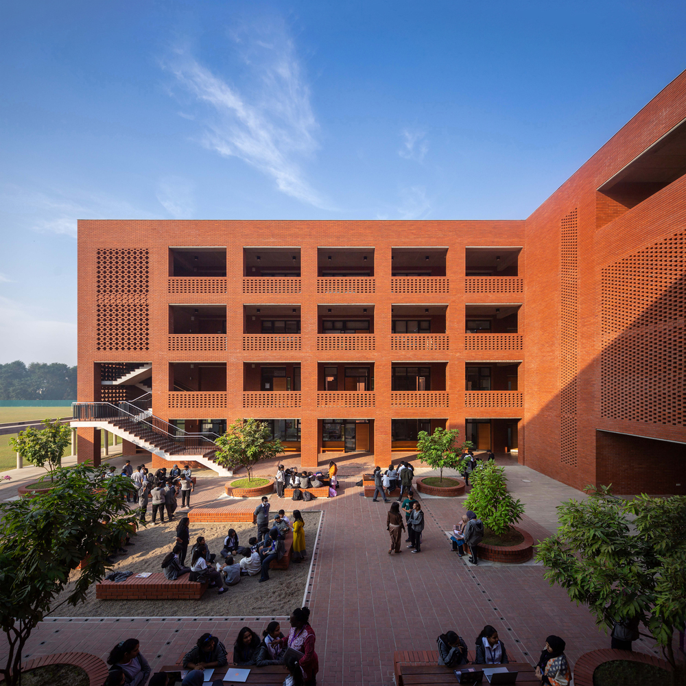 Aga khan academy / feilden clegg bradley studios + shatotto