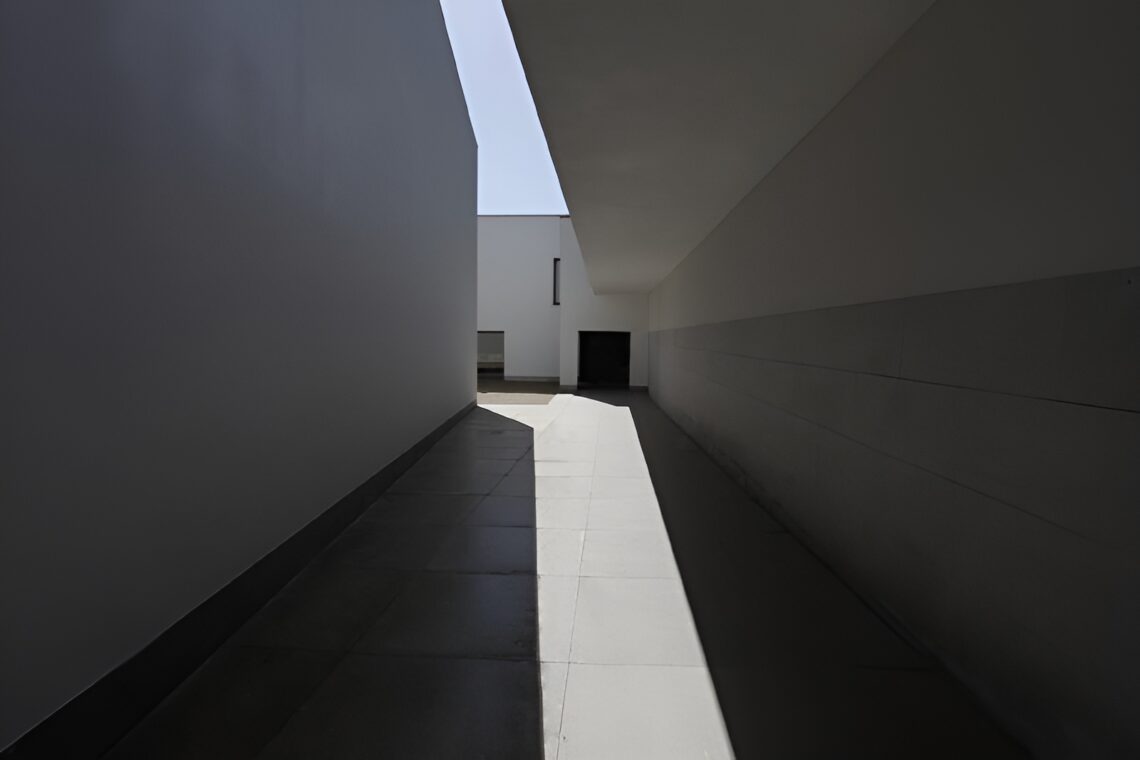 Álvaro siza vieira: biography, works, awards