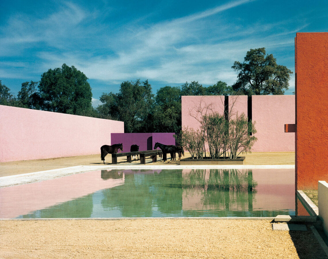 Barragan pho04996 2000x1000 1