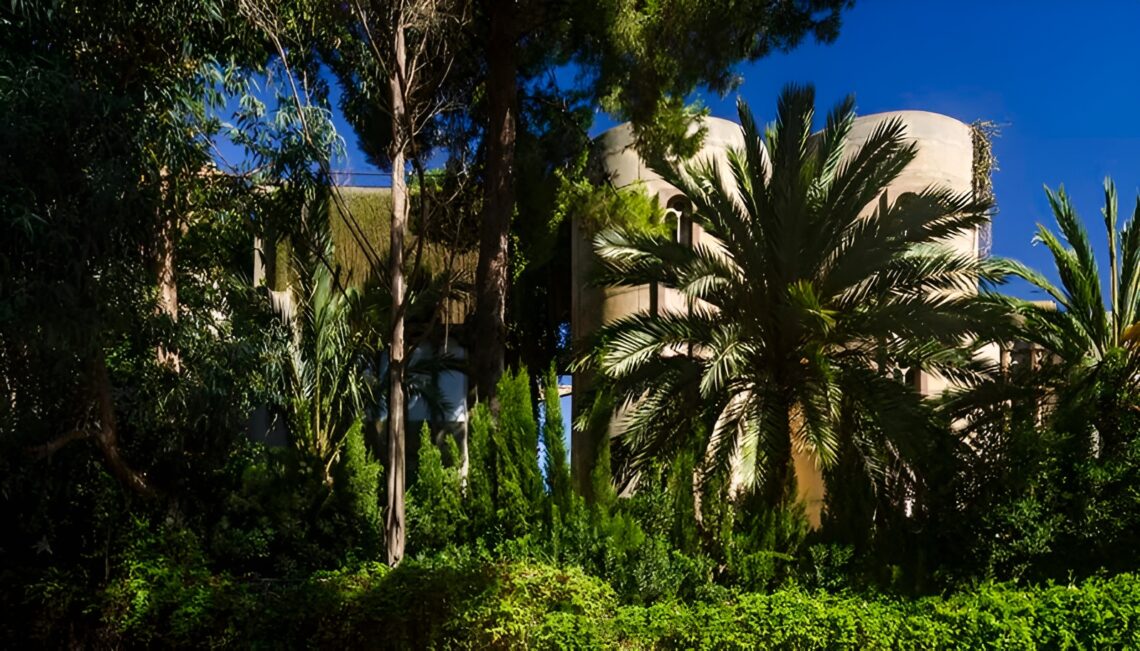 La fábrica / ricardo bofill taller de arquitectura | classics on architecture lab