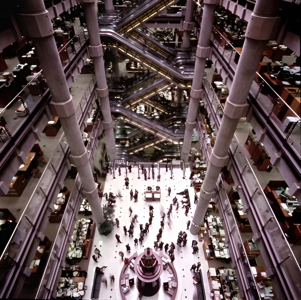 Richard Rogers: Biography, Works, Awards 155 Lloyd's of london building / richard rogers | classics on architecture lab