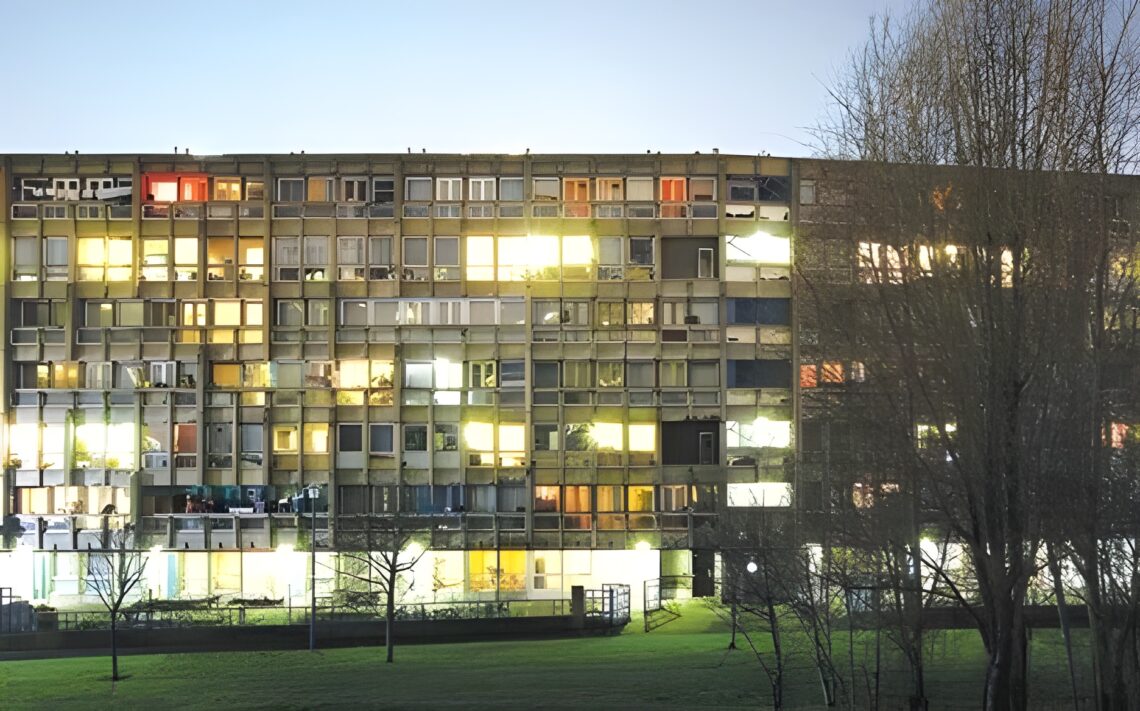 Robin hood gardens / alison and peter smithson | classics on architecture lab