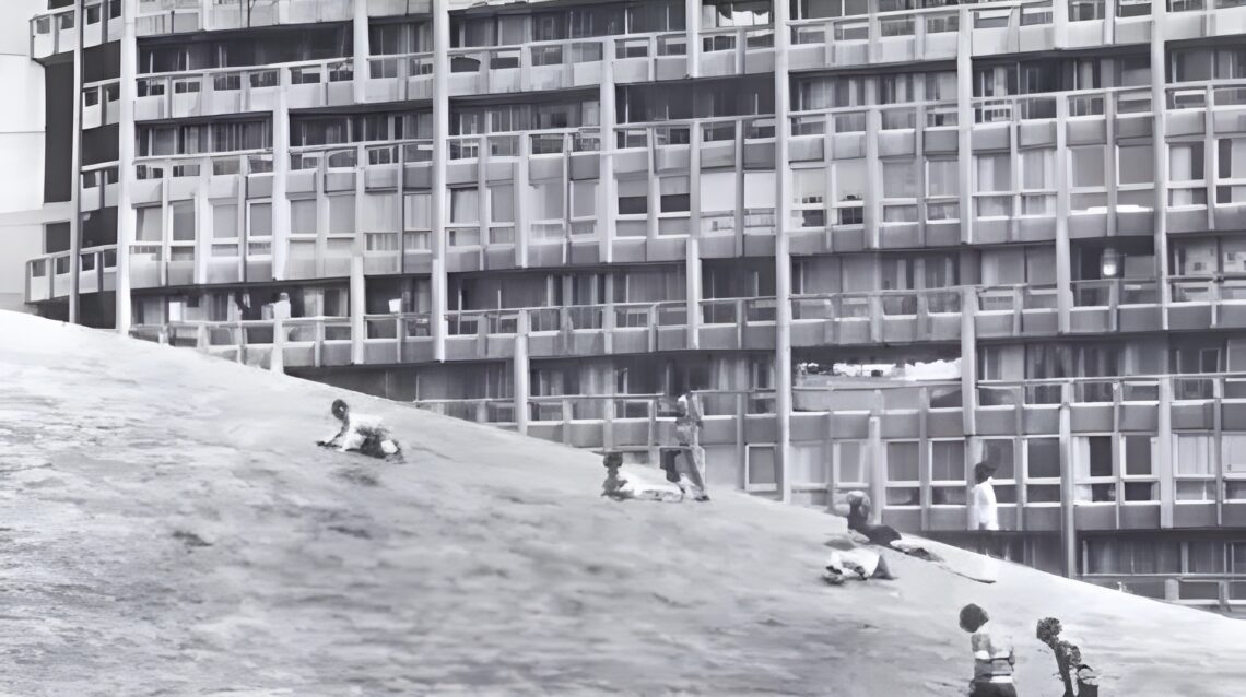 Robin hood gardens / alison and peter smithson | classics on architecture lab