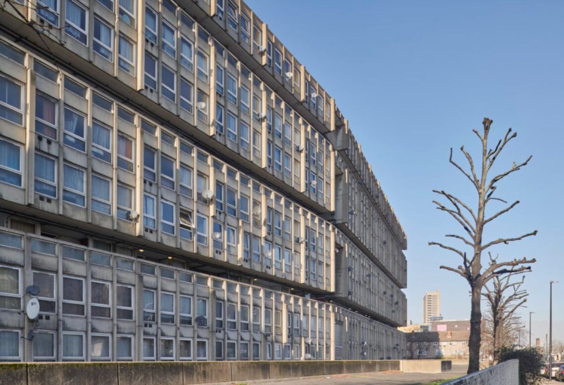 Robin hood gardens / alison and peter smithson | classics on architecture lab