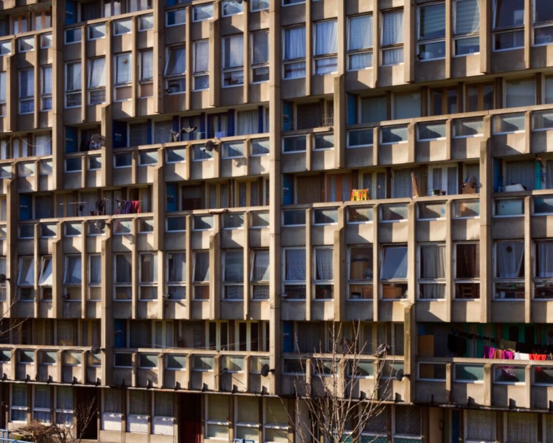 Robin hood gardens / alison and peter smithson | classics on architecture lab