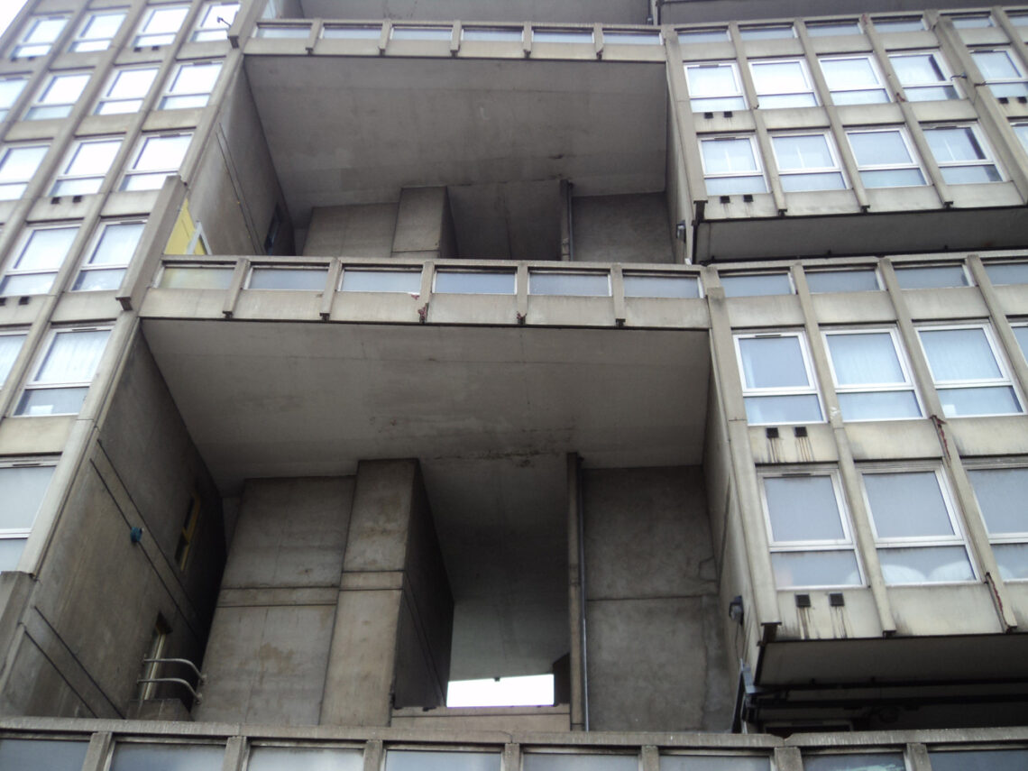 Robin hood gardens / alison and peter smithson | classics on architecture lab
