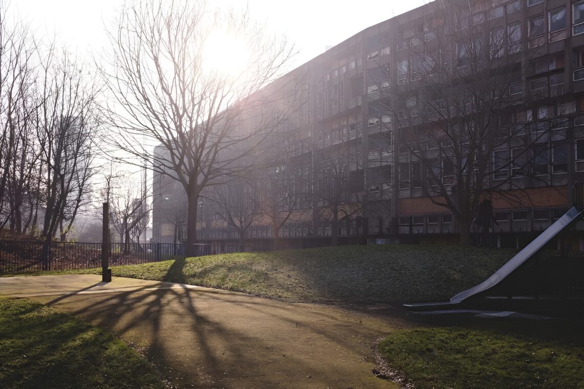 Robin hood gardens / alison and peter smithson | classics on architecture lab