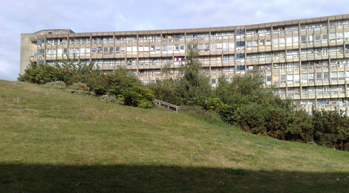 Robin hood gardens / alison and peter smithson | classics on architecture lab