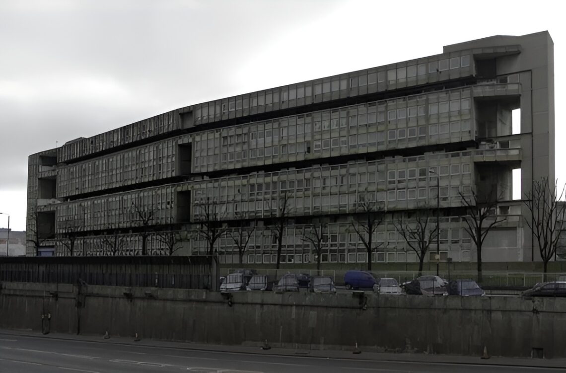 Robin hood gardens / alison and peter smithson | classics on architecture lab