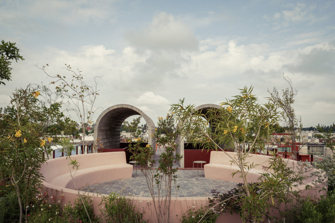 Rosadoce commercial building / reims 502